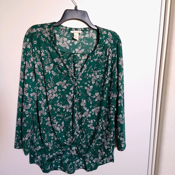 H&M Tops - H&M Green Long Sleeve Henley Shirt